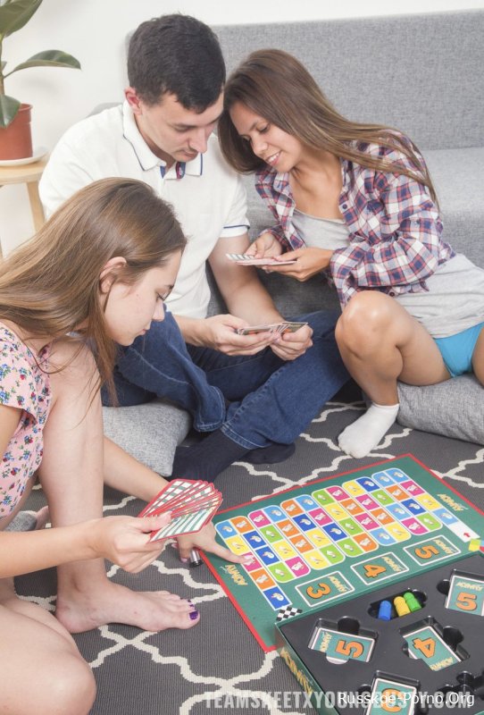 Команда Skeet Baby Shine, Киси Хилл