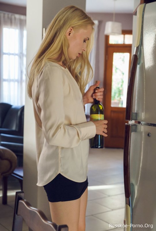 Познакомился с искусством Марией Рубио