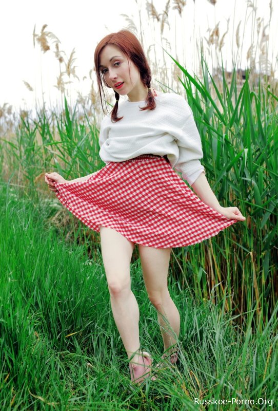 Познакомившись на арт-вечере с молоденькой