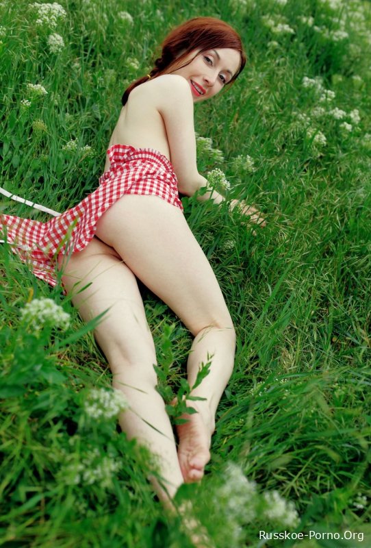 Познакомившись на арт-вечере с молоденькой