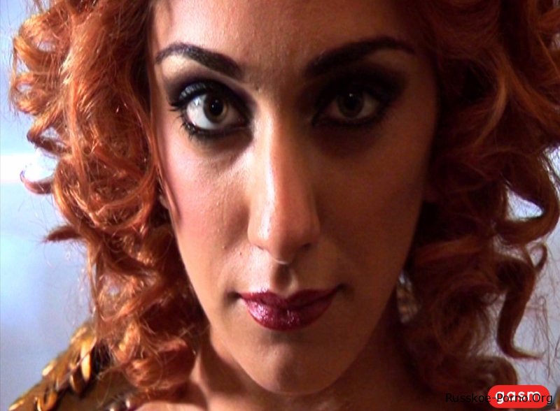 Видение гармонии Мэй Бейли, Стелла Делакруа